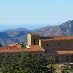 Porta Baciamano Guest house Geraci Siculo