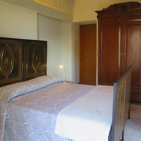 Porta Baciamano Affittacamere Geraci Siculo