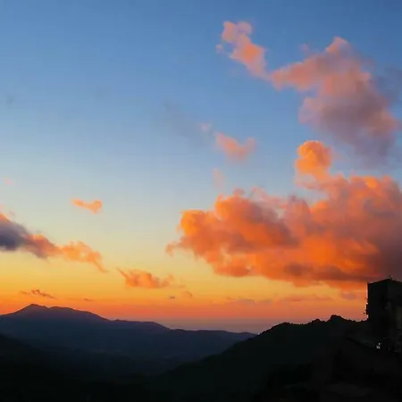 Porta Baciamano 3* Geraci Siculo